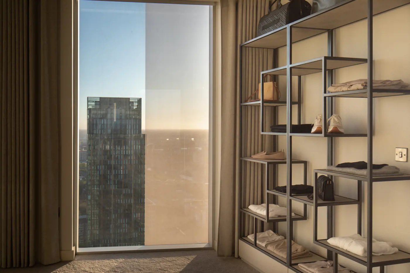 Westtower Penthouse 28
